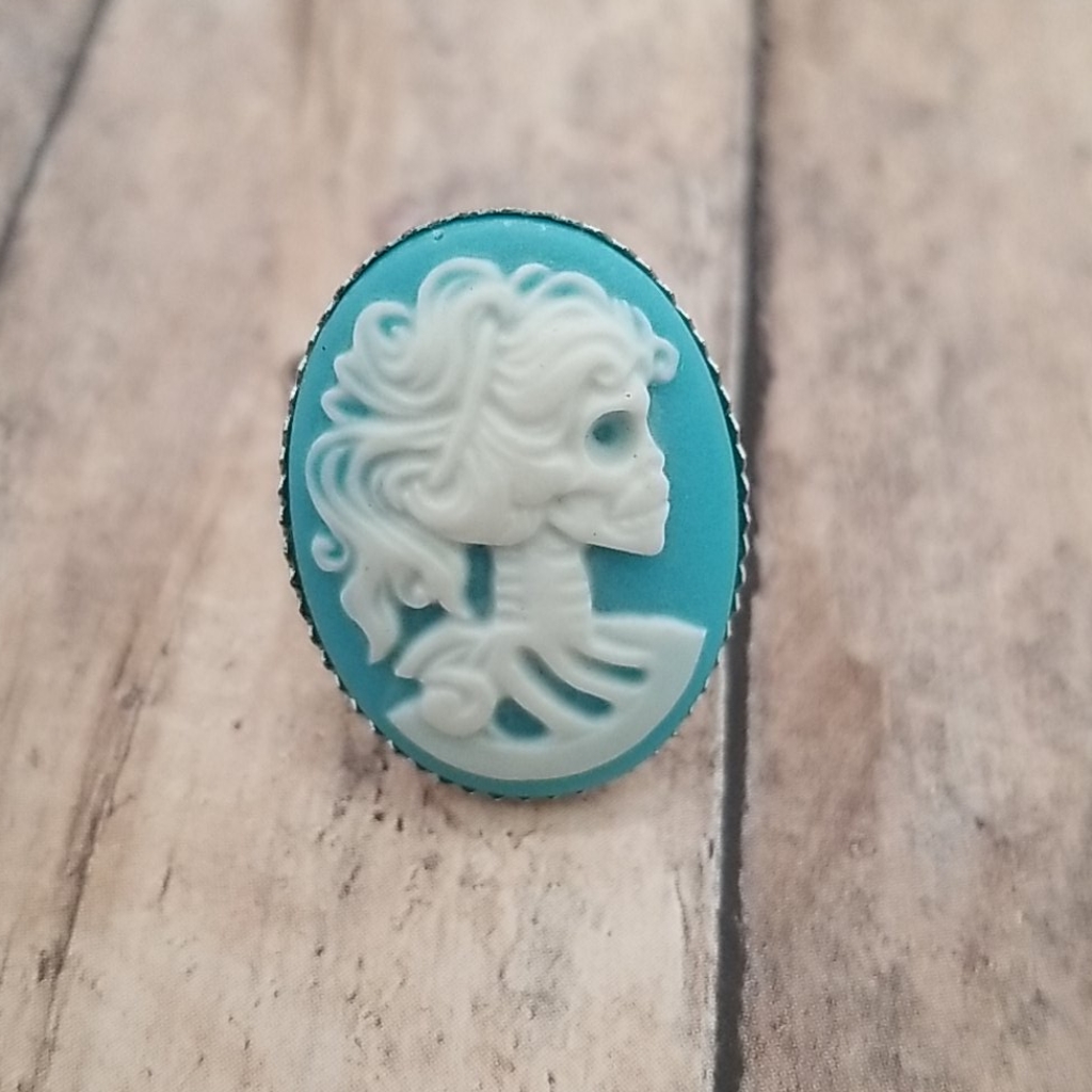 Skeleton Bust Adjustable Ring